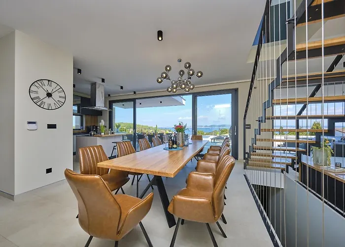 Sunlight Villa