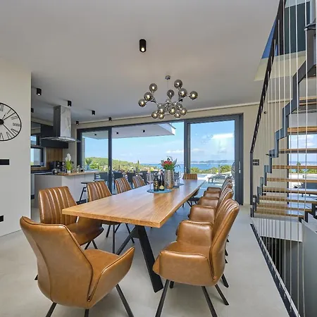 Sunlight Villa